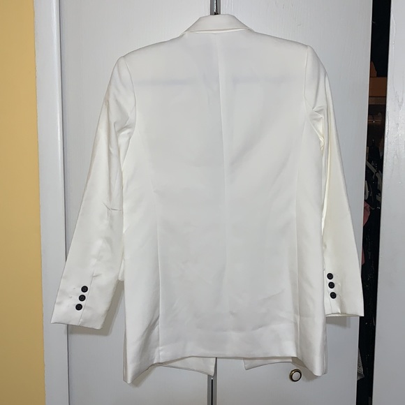 Ivory blazer - Picture 9 of 10